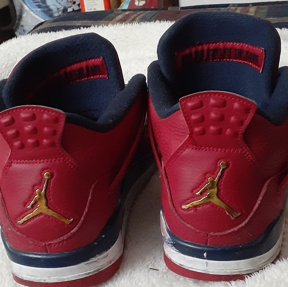 Jordan 4 Retro Fiba